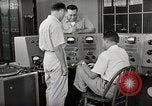 Image Voice of America relais de diffusion des activités de la station Onna Okinawa au Japon, 1953, de la seconde 6 séquences d'archives historiques vidéo 65675025502