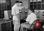Image Voice of America relais de diffusion des activités de la station Onna Okinawa au Japon, 1953, de la seconde 8 séquences d'archives historiques vidéo 65675025502