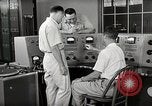 Image Voice of America relais de diffusion des activités de la station Onna Okinawa au Japon, 1953, de la seconde 19 séquences d'archives historiques vidéo 65675025502