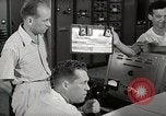 Image Voice of America relais de diffusion des activités de la station Onna Okinawa au Japon, 1953, de la seconde 37 séquences d'archives historiques vidéo 65675025502