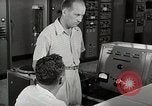 Image Voice of America relais de diffusion des activités de la station Onna Okinawa au Japon, 1953, de la seconde 38 séquences d'archives historiques vidéo 65675025502