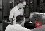 Image Voice of America relais de diffusion des activités de la station Onna Okinawa au Japon, 1953, de la seconde 45 séquences d'archives historiques vidéo 65675025502