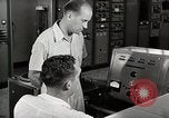 Image Voice of America relais de diffusion des activités de la station Onna Okinawa au Japon, 1953, de la seconde 46 séquences d'archives historiques vidéo 65675025502