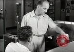 Image Voice of America relais de diffusion des activités de la station Onna Okinawa au Japon, 1953, de la seconde 58 séquences d'archives historiques vidéo 65675025502