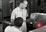 Image Voice of America relais de diffusion des activités de la station Onna Okinawa au Japon, 1953, de la seconde 61 séquences d'archives historiques vidéo 65675025502