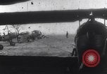Standbild Lafayette Escadrille wird Teil der 103 Aero Squadron Coucy Frankreich, 1918, aus Sekunde 9 historischem Filmmaterial Videoclip 65675025509