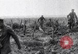 Standbild Alliierten Somme offensive Dompierre Frankreich, 1916, aus Sekunde 28 historischem Filmmaterial Videoclip 65675025510