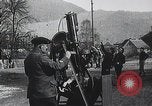 Standbild französische Artilleristen betreiben ein anti-aircraft maschinengewehr Frankreich, 1916, aus Sekunde 4 historischem Filmmaterial Videoclip 65675025514