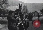 Standbild französische Artilleristen betreiben ein anti-aircraft maschinengewehr Frankreich, 1916, aus Sekunde 7 historischem Filmmaterial Videoclip 65675025514
