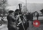 Standbild französische Artilleristen betreiben ein anti-aircraft maschinengewehr Frankreich, 1916, aus Sekunde 8 historischem Filmmaterial Videoclip 65675025514