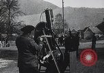 Standbild französische Artilleristen betreiben ein anti-aircraft maschinengewehr Frankreich, 1916, aus Sekunde 9 historischem Filmmaterial Videoclip 65675025514