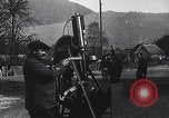 Standbild französische Artilleristen betreiben ein anti-aircraft maschinengewehr Frankreich, 1916, aus Sekunde 22 historischem Filmmaterial Videoclip 65675025514