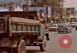 Standbild Verkehr auf der Straße Naha City Okinawa Japan, 1972, aus Sekunde 20 historischem Filmmaterial Videoclip 65675025525