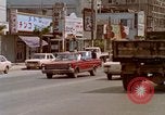 Standbild Verkehr auf der Straße Naha City Okinawa Japan, 1972, aus Sekunde 22 historischem Filmmaterial Videoclip 65675025525