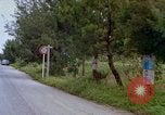 Standbild Verkehr auf der Straße Naha City Okinawa Japan, 1972, aus Sekunde 39 historischem Filmmaterial Videoclip 65675025525
