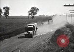 Immagine di Stati Uniti Esercito convoglio motore carrello ribaltato Fulton Illinois USA, 1919, secondo 13 filmato di repertorio 65675025547