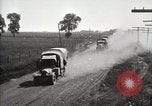 Immagine di Stati Uniti Esercito convoglio motore carrello ribaltato Fulton Illinois USA, 1919, secondo 14 filmato di repertorio 65675025547