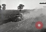 Immagine di Stati Uniti Esercito convoglio motore carrello ribaltato Fulton Illinois USA, 1919, secondo 22 filmato di repertorio 65675025547
