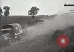 Immagine di Stati Uniti Esercito convoglio motore carrello ribaltato Fulton Illinois USA, 1919, secondo 25 filmato di repertorio 65675025547