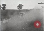 Immagine di Stati Uniti Esercito convoglio motore carrello ribaltato Fulton Illinois USA, 1919, secondo 27 filmato di repertorio 65675025547