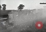 Immagine di Stati Uniti Esercito convoglio motore carrello ribaltato Fulton Illinois USA, 1919, secondo 30 filmato di repertorio 65675025547