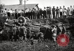 Immagine di Stati Uniti Esercito convoglio motore carrello ribaltato Fulton Illinois USA, 1919, secondo 34 filmato di repertorio 65675025547