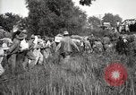 Immagine di Stati Uniti Esercito convoglio motore carrello ribaltato Fulton Illinois USA, 1919, secondo 61 filmato di repertorio 65675025547