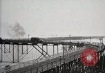 Image US Army convoi de cross-country Clinton Iowa USA, 1919, de la seconde 28 séquences d'archives historiques vidéo 65675025548