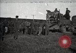Image Armée utilise Holt tracteur pour tirer les chariots à partir de la boue North Platte Nebraska USA, 1919, de la seconde 1 séquences d'archives historiques vidéo 65675025550
