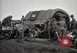 Standbild Lastwagen der Armee Motor gekippt Konvoi in einen Graben North Platte Nebraska USA, 1919, aus Sekunde 22 historischem Filmmaterial Videoclip 65675025551