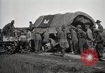 Standbild Lastwagen der Armee Motor gekippt Konvoi in einen Graben North Platte Nebraska USA, 1919, aus Sekunde 28 historischem Filmmaterial Videoclip 65675025551
