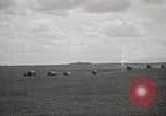 Standbild US Army coast-to-coast motor Konvoi Wyoming United States USA, 1919, aus Sekunde 30 historischem Filmmaterial Videoclip 65675025553