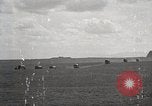 Standbild US Army coast-to-coast motor Konvoi Wyoming United States USA, 1919, aus Sekunde 31 historischem Filmmaterial Videoclip 65675025553