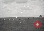 Standbild US Army coast-to-coast motor Konvoi Wyoming United States USA, 1919, aus Sekunde 32 historischem Filmmaterial Videoclip 65675025553