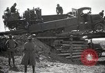 Immagine di Stati Uniti Convoglio esercito rompe il carrello attraverso il ponte di legno Wyoming United States USA, 1919, secondo 8 filmato di repertorio 65675025554