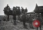 Immagine di Stati Uniti Convoglio esercito rompe il carrello attraverso il ponte di legno Wyoming United States USA, 1919, secondo 18 filmato di repertorio 65675025554