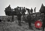 Immagine di Stati Uniti Convoglio esercito rompe il carrello attraverso il ponte di legno Wyoming United States USA, 1919, secondo 19 filmato di repertorio 65675025554