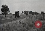 Immagine di Stati Uniti Motorino dell esercito convoglio di trasporto in città Sacramento California USA, 1919, secondo 23 filmato di repertorio 65675025561