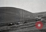 Immagine di Stati Uniti Motorino dell esercito convoglio di trasporto in città Sacramento California USA, 1919, secondo 57 filmato di repertorio 65675025561