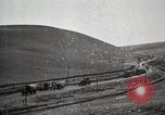 Immagine di Stati Uniti Motorino dell esercito convoglio di trasporto in città Sacramento California USA, 1919, secondo 58 filmato di repertorio 65675025561