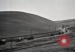 Immagine di Stati Uniti Motorino dell esercito convoglio di trasporto in città Sacramento California USA, 1919, secondo 61 filmato di repertorio 65675025561