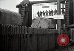Immagine di Stati Uniti Motorino dell esercito convoglio di trasporto completa la sua missione Oakland California USA, 1919, secondo 49 filmato di repertorio 65675025562