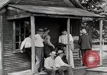 Immagine di Vita nel sud delle zone montane Kentucky United States USA, 1940, secondo 5 filmato di repertorio 65675025564