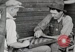 Immagine di Vita nel sud delle zone montane Kentucky United States USA, 1940, secondo 18 filmato di repertorio 65675025564