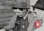 Immagine di Vita nel sud delle zone montane Kentucky United States USA, 1940, secondo 24 filmato di repertorio 65675025564