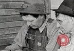 Immagine di Vita nel sud delle zone montane Kentucky United States USA, 1940, secondo 26 filmato di repertorio 65675025564