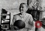 Immagine di Vita nel Sud delle zone montane Kentucky United States USA, 1940, secondo 44 filmato di repertorio 65675025565
