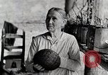 Immagine di Vita nel Sud delle zone montane Kentucky United States USA, 1940, secondo 45 filmato di repertorio 65675025565