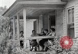 Immagine di Vita nel Sud delle zone montane Kentucky United States USA, 1940, secondo 5 filmato di repertorio 65675025567