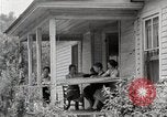 Immagine di Vita nel Sud delle zone montane Kentucky United States USA, 1940, secondo 7 filmato di repertorio 65675025567